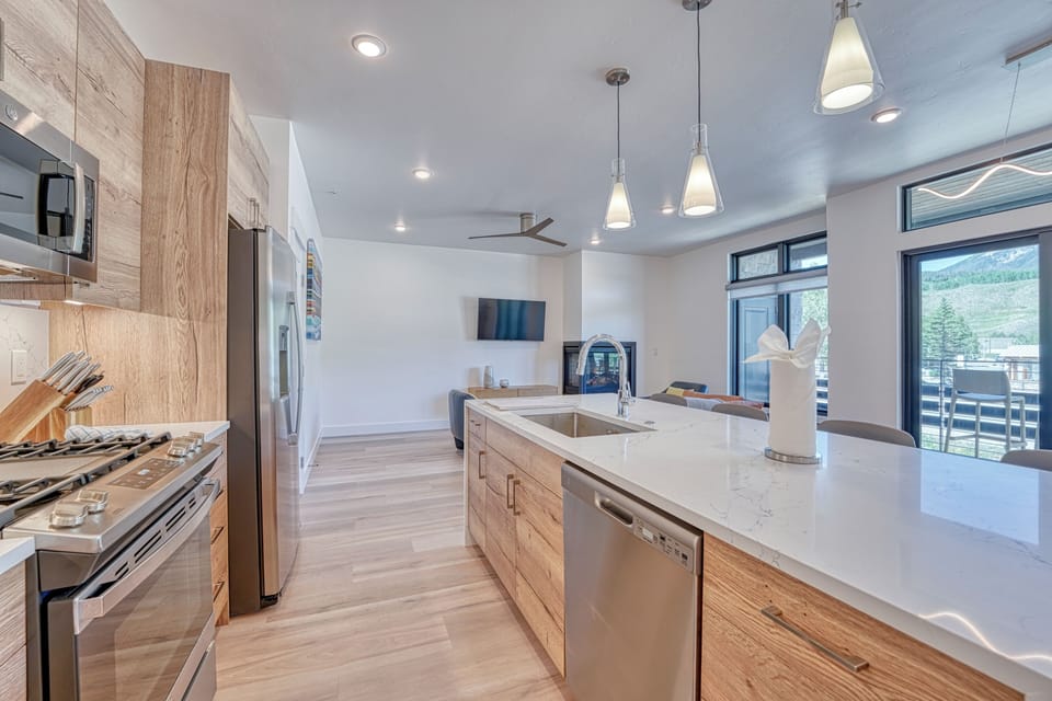 Kitchen (1)