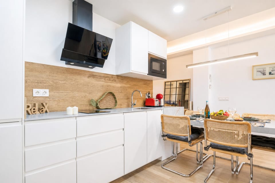 Kitchen and dining area