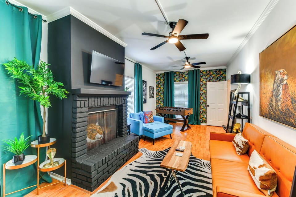 Baton Rouge Vacation Rental | 3BR | 2.5BA | 1,893 Sq Ft | 4 Steps to Enter