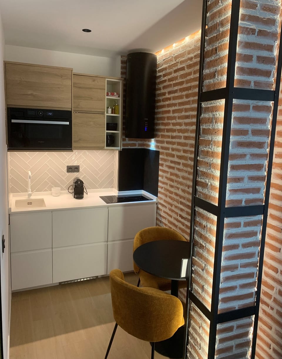 Kitchen (1)
