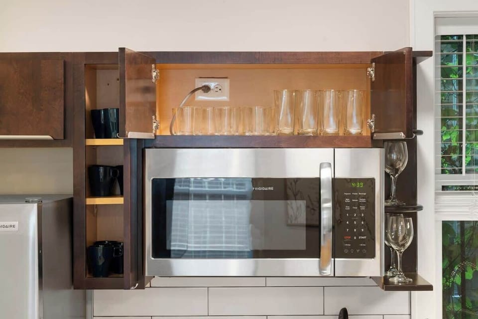 Streamlined kitchen design for smooth meal prep.