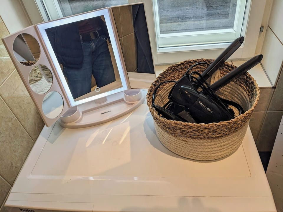 Bathroom amenities