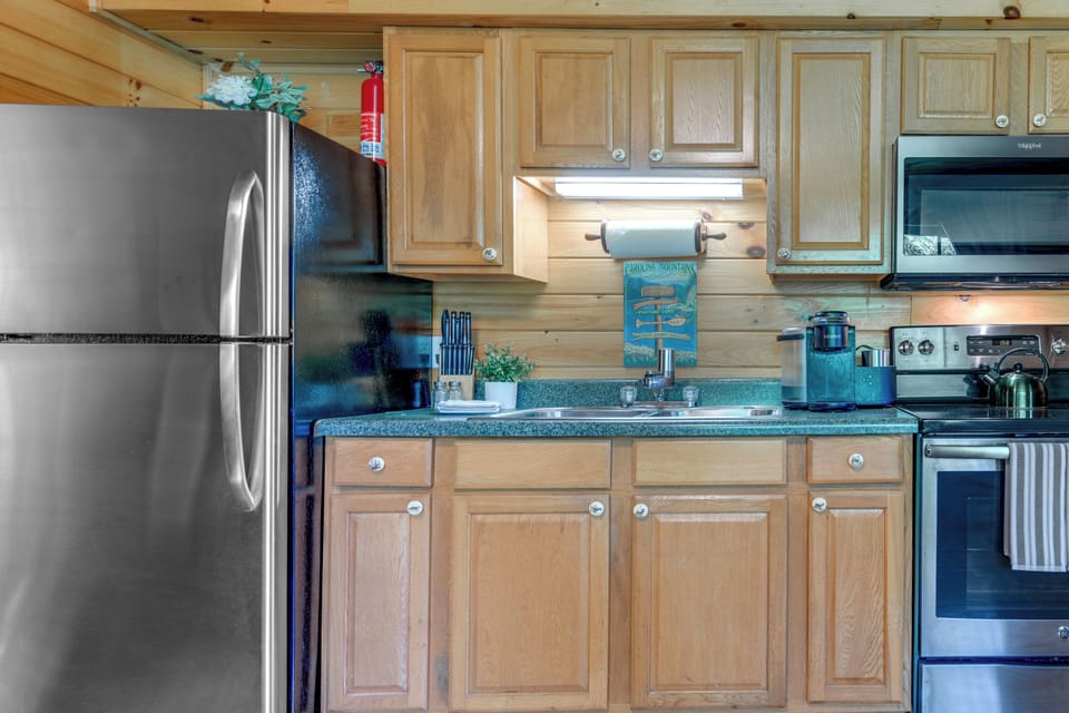 Kitchen | Trash Bags/Paper Towels