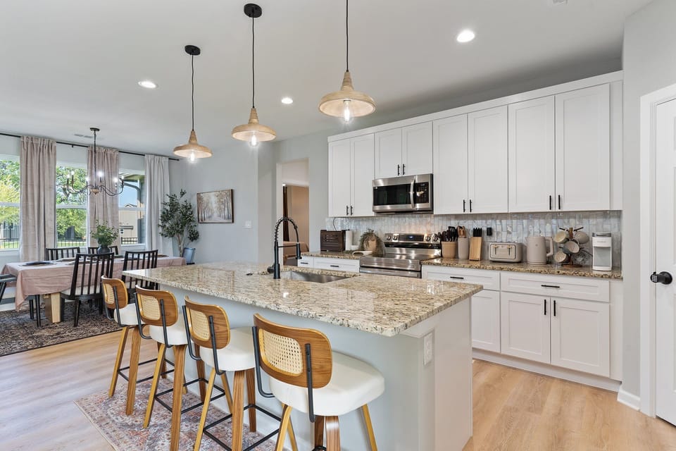 Kitchen with large eat-in island 