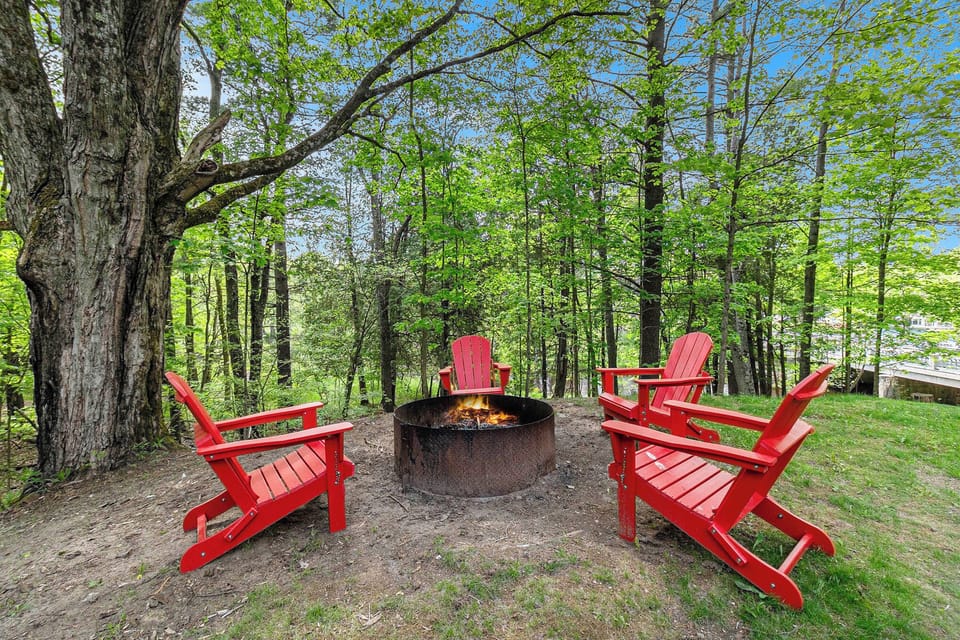 Private firepit over looking the Pere Marquette River