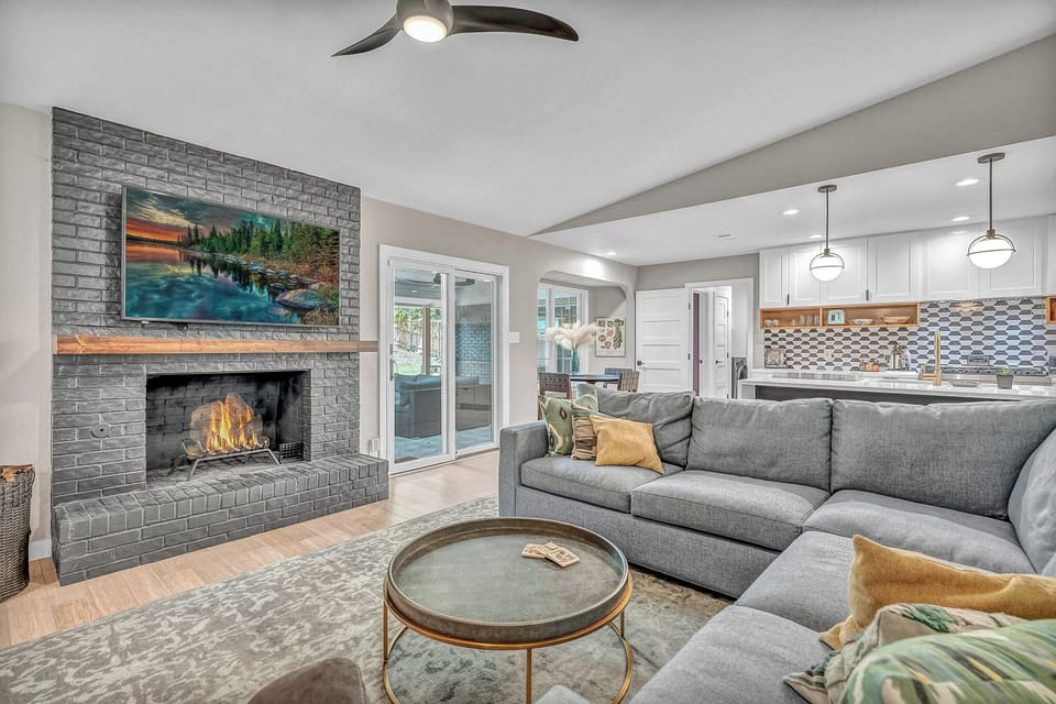 Living Room with Fireplace