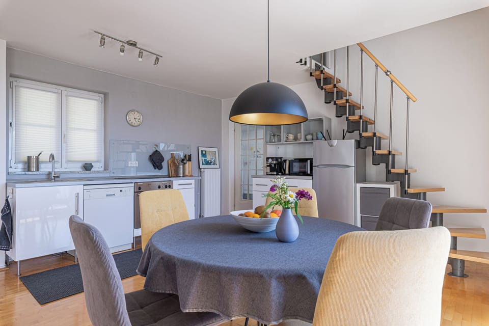 Kitchen and dining area