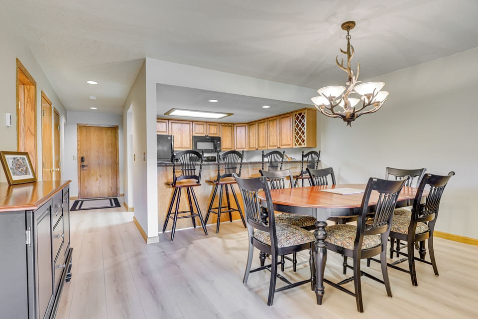 Kitchen & Dining Area | Dishwasher