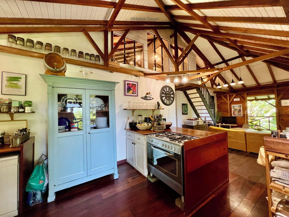 The kitchen of the villa CaliforniaI