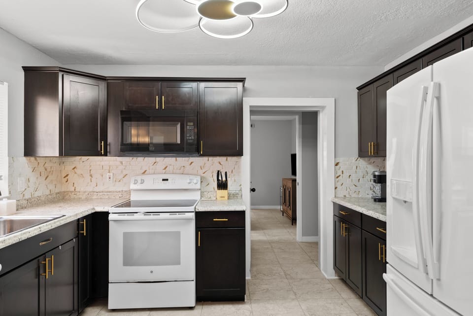Main Home - Gourmet Kitchen