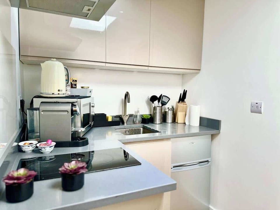 Separately kitchen fully equipped to prepare delicious meals 