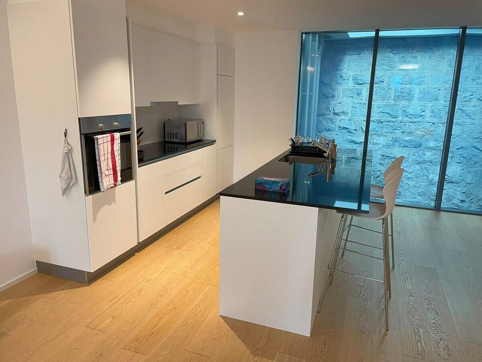 Kitchen, fully equipped.
