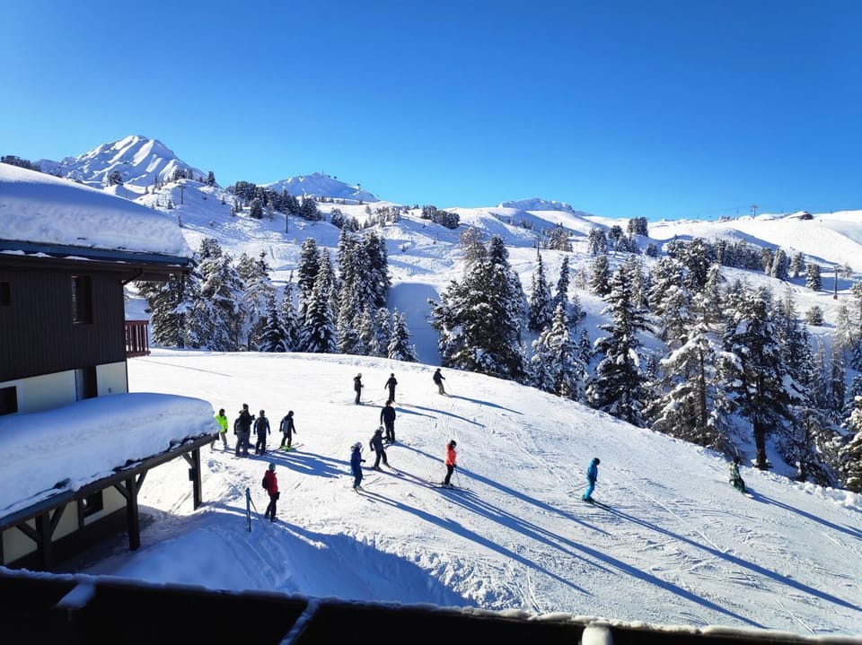 Snow and ski sports