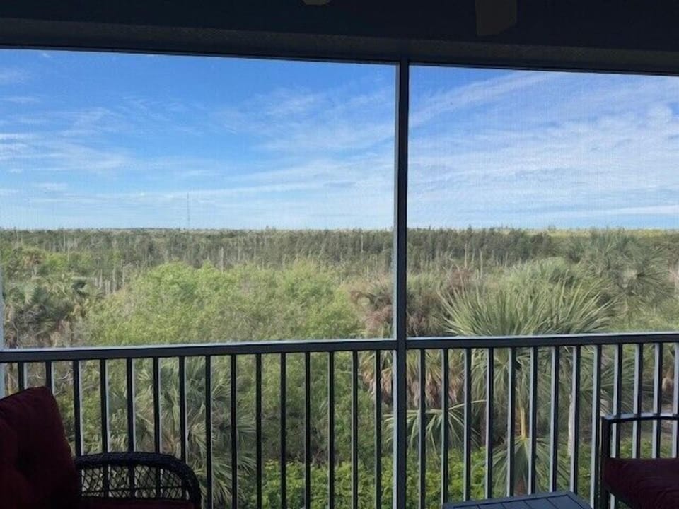 Cupp Lanai - Preserve View