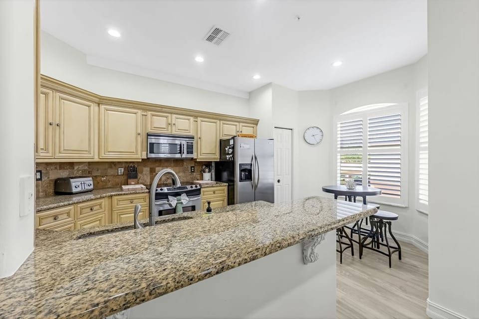 zwnKMrAHml1717522566.16441 Millestone Cir #201, Fort Myers, FL 33908 (108)