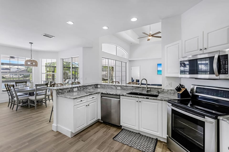 Fully equipped kitchen 