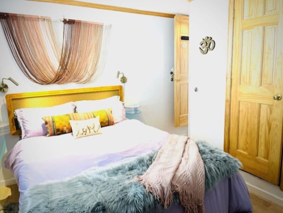 The design of the apartment was inspired by the yoga pose `bird of paradise`, which can be a plant also. You`ll notice it becomes evident in the zen setting.