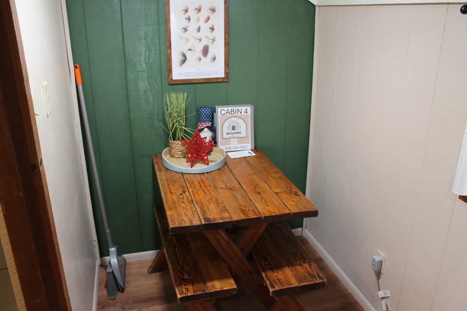 Cabin 4 seating