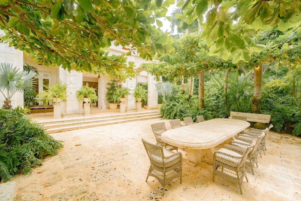 Corales 26 - Luxurious fully-staffed villa in exclusive golf & beach resort (4641)