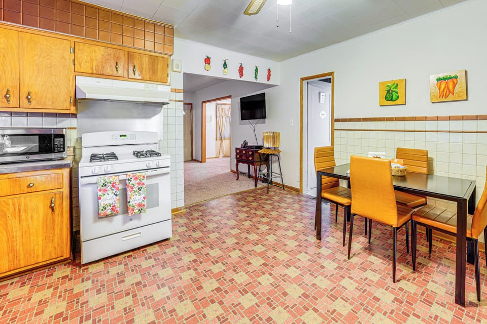 Kitchen | Main Level | Drip Coffee Maker | Air Fryer | Cooking Basics