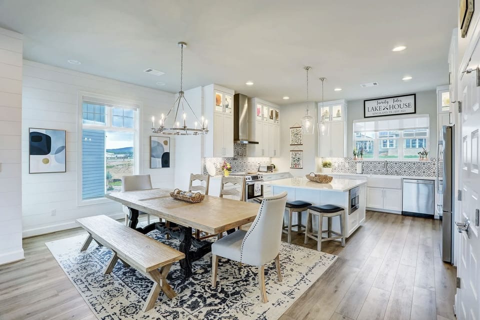 Luxury fully stocked kitchen ready for your next meal!