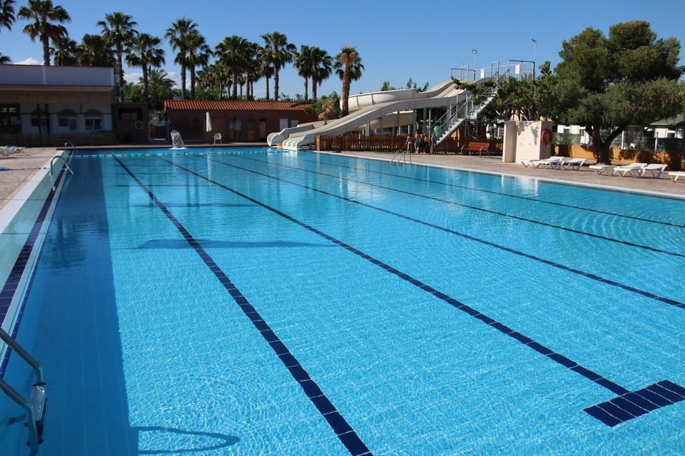 Holiday Home Swimming Pool