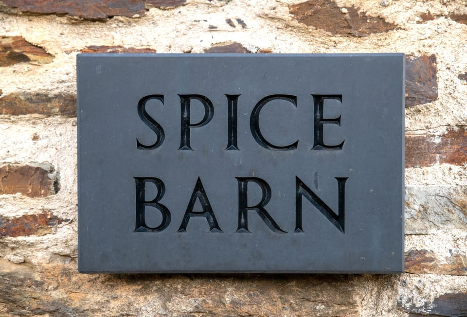 Spice Barn, Duloe, Liskeard. Your romantic, dog-friendly retreat awaits