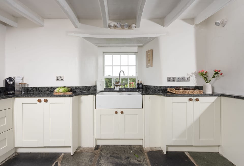 The Old Farmhouse, Duloe, Liskeard. Ground Floor: Plenty of space to prep delicious meals