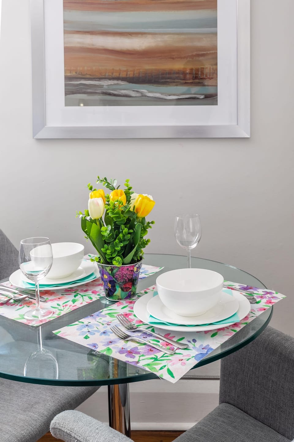 Elegant Dining Table With Vibrant Details