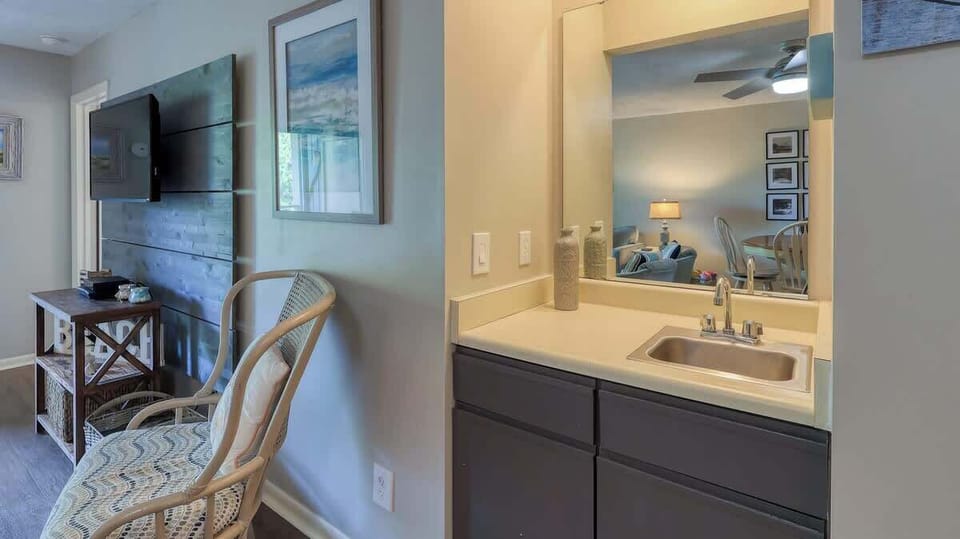 Wet Bar in Living Area