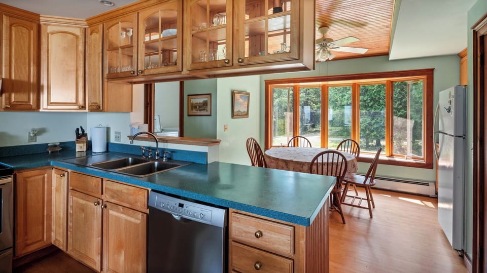 Spacious Kitchen with Breakfast Nook on back of house
