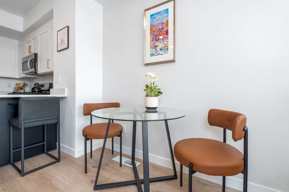 Dinette - seating for 2.