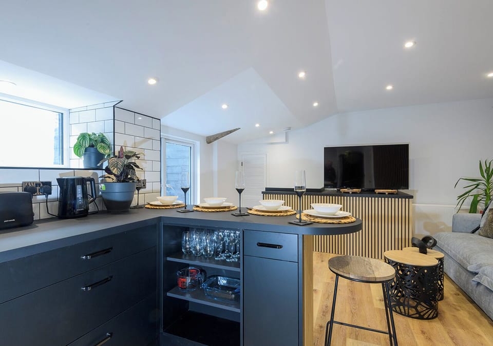 Kitchen (1)