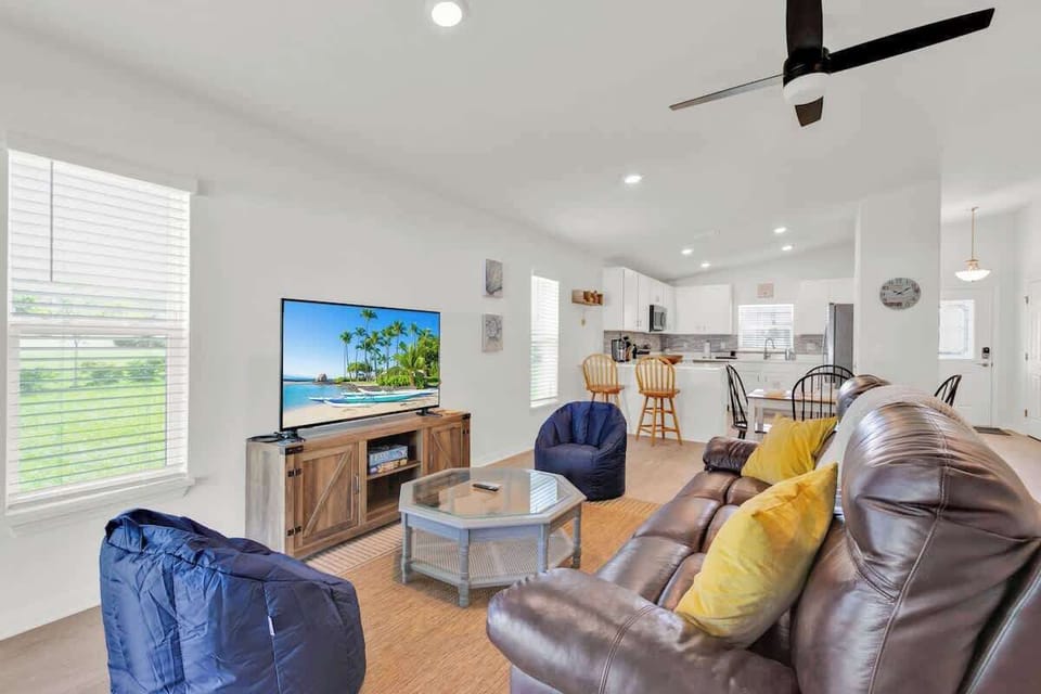 For an interactive entertainment session, grab the board games from under the TV and set them up on the dining table for a night of fun and laughter!