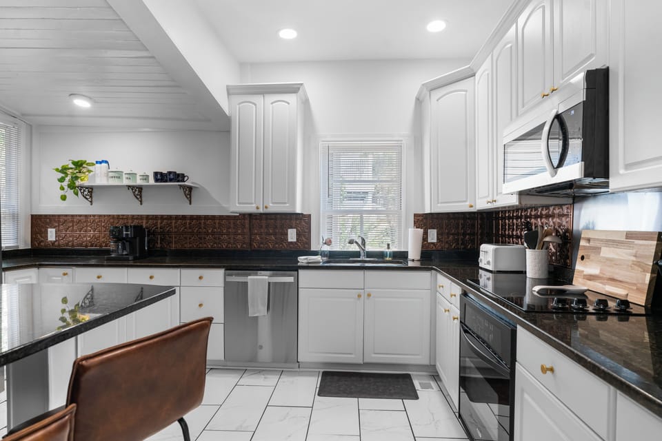 Fully loaded kitchen