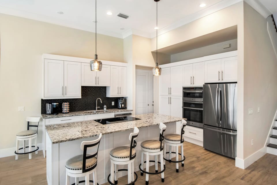 Pic#1 - kitchen 