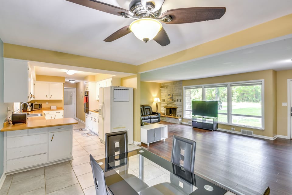 Dining Area | Dishware & Flatware