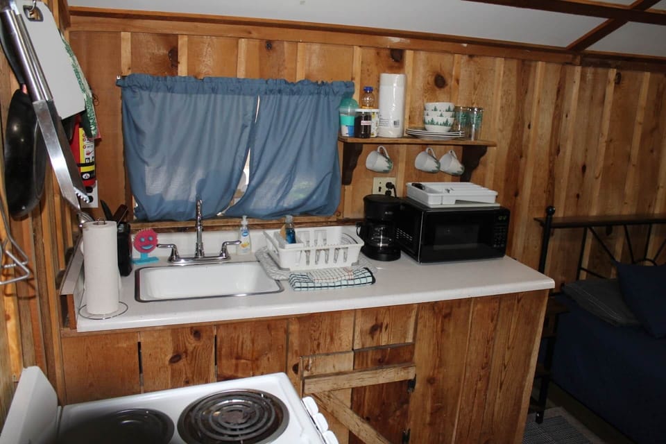 Cabom 7 Kitchen 4