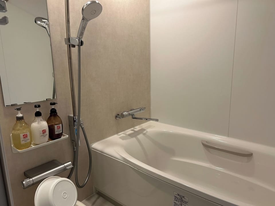 Shared unit bath