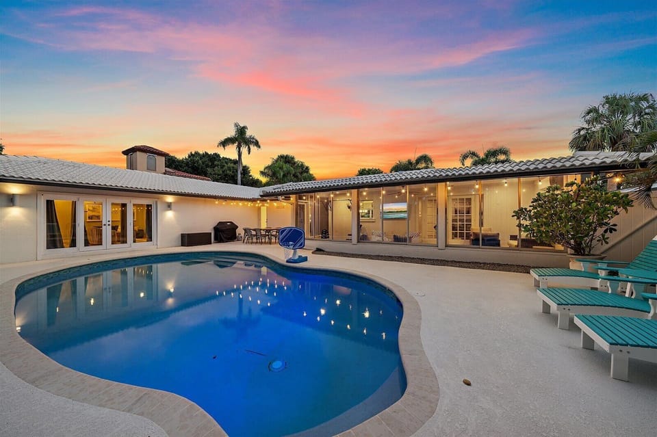 Welcome to Surfside Villa!