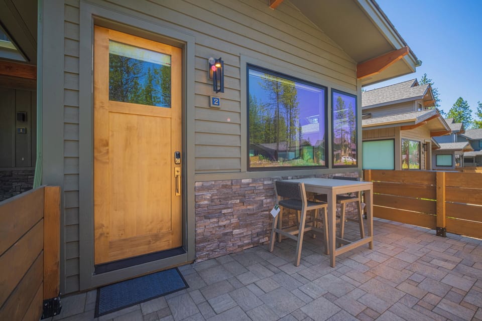 18185 Forestbrook 1 + 2 Exteriors-26
