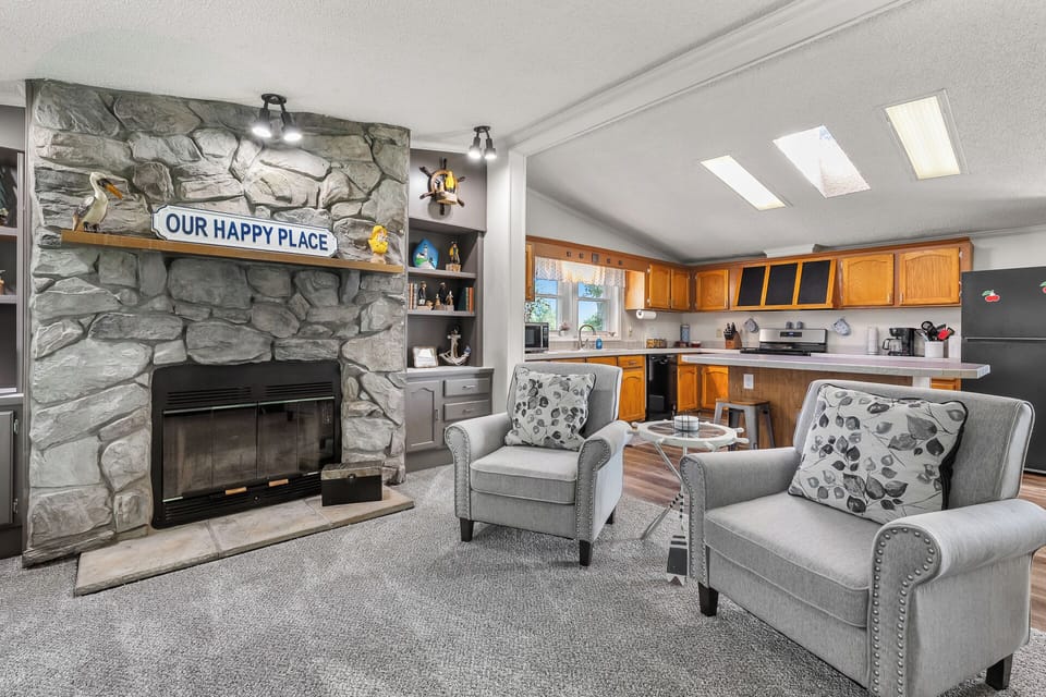 New furniture and carpet