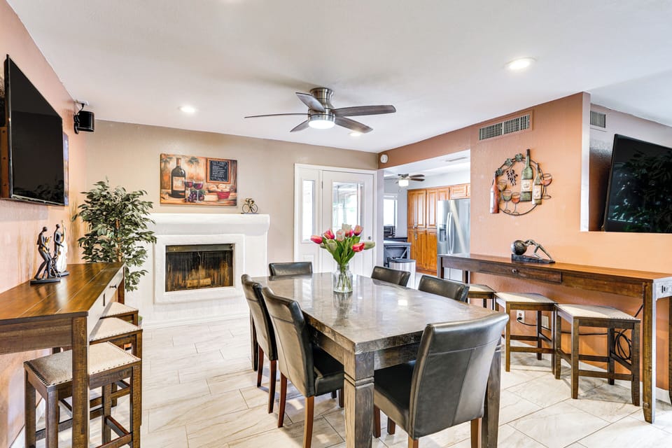 Dining Area | Dishware/Flatware | Trash Bags/Paper Towels