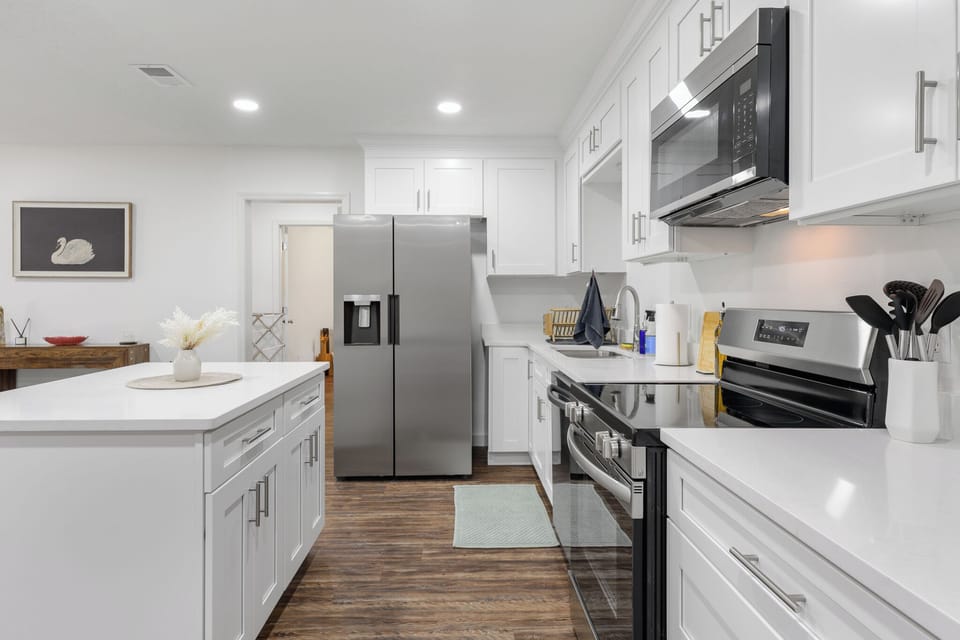 Modern elegance offering everything needed for a comfortable and convenient stay