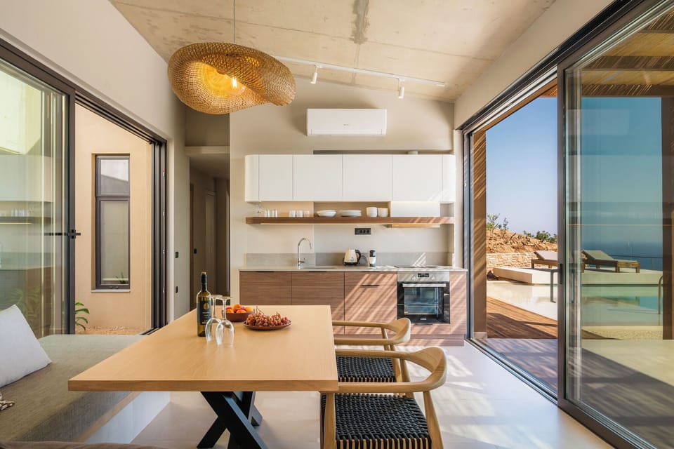 The kitchen is equipped with modern appliances, ensuring a stress-free and self-catered holiday.
