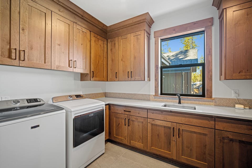 56334 Elk Run Drive-50
