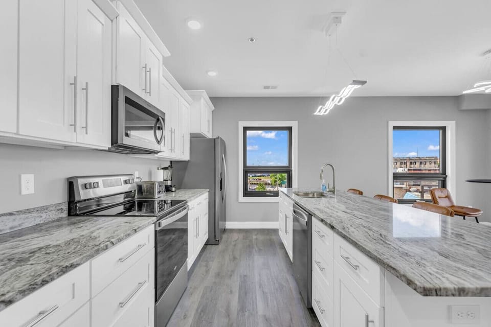 Updated kitchen with a dishwasher!