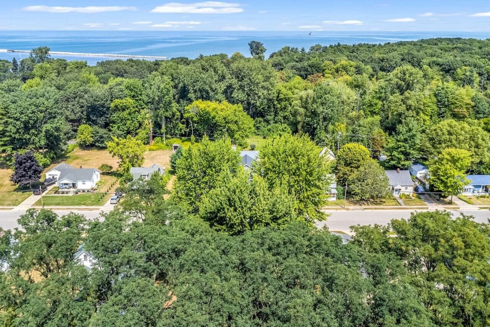 This is how close the home is to the water!