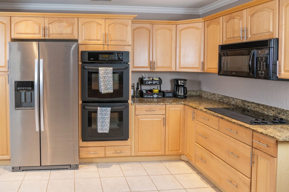 Kitchen (2)