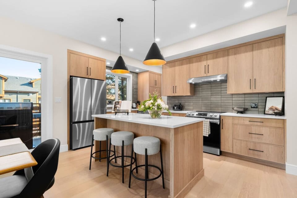 Fully-equipped kitchen on the 2nd floor ideal for preparing home-cooked family meals